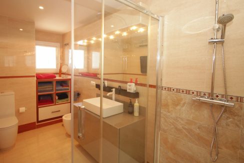 COMPRAR ÁTICO CALPE VISTAS AL MAR  ASEOS