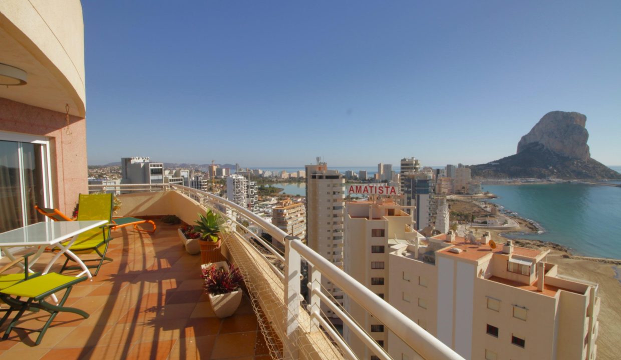COMPRAR ÁTICO CALPE VISTAS AL MAR TERRAZA)