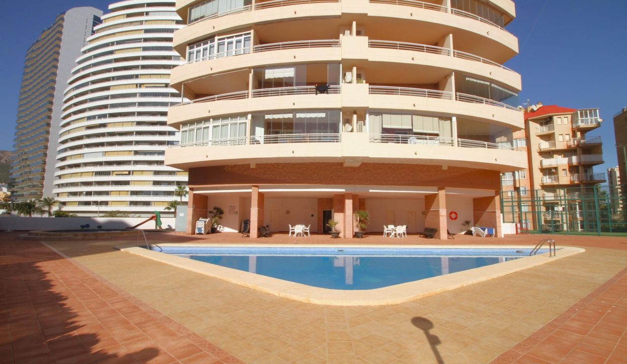 COMPRAR ÁTICO CALPE VISTAS AL MAR   PISCINA