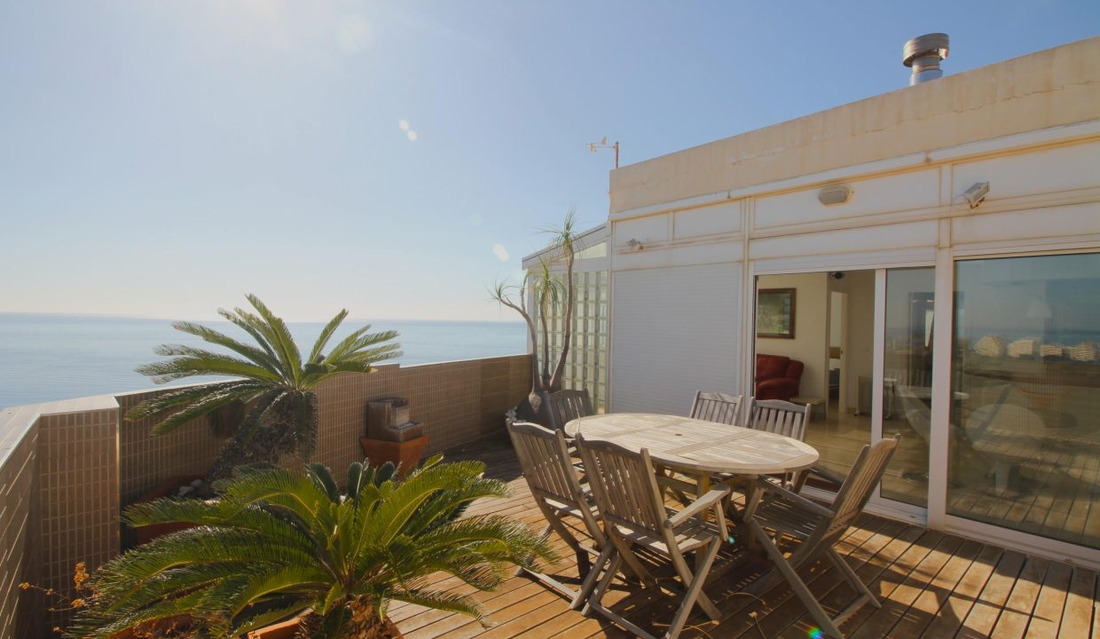 COMPRAR ÁTICO CALPE VISTAS AL MAR  BARBACOA