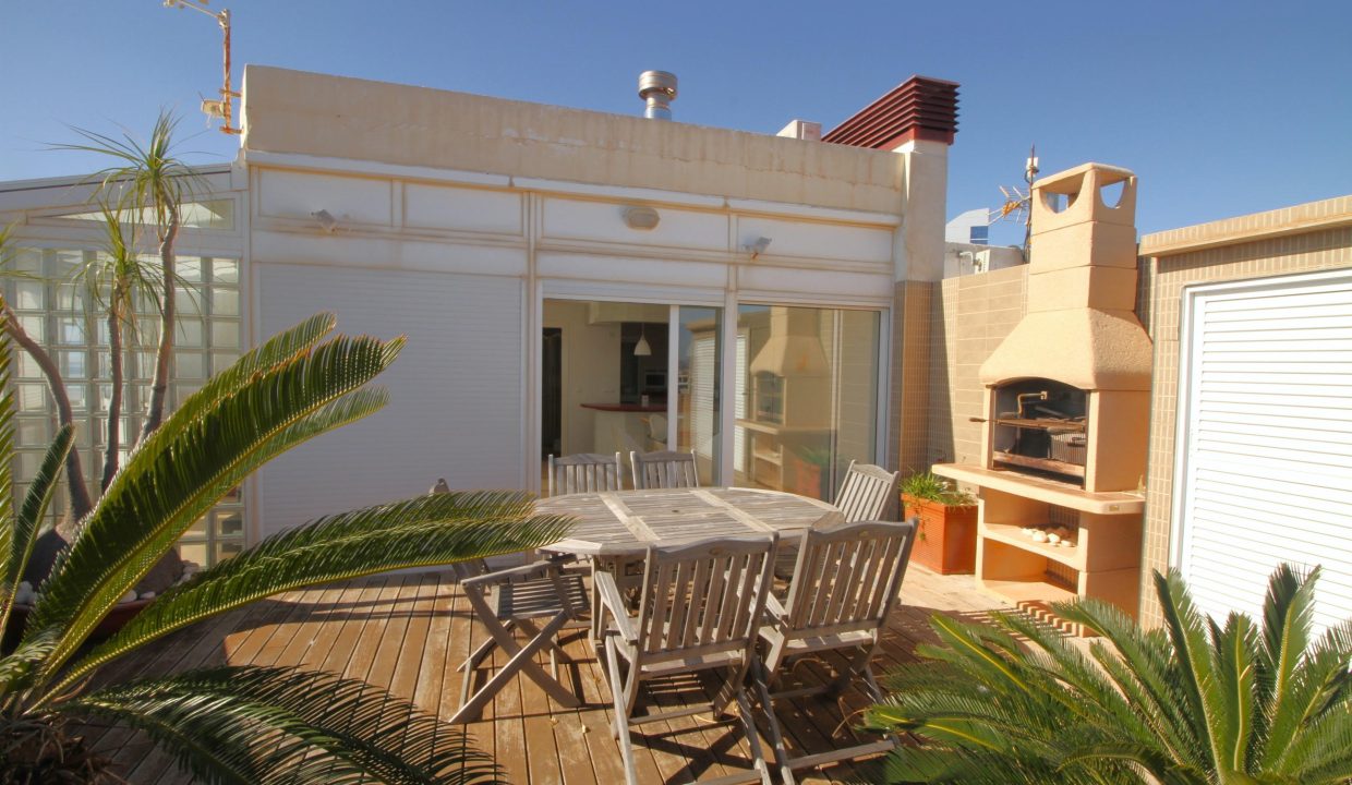 COMPRAR ÁTICO CALPE VISTAS AL MAR  PLAYA ORO PALMERAS