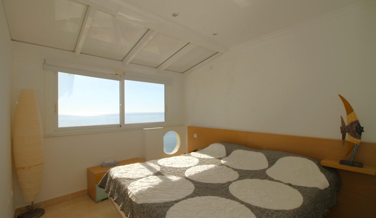 COMPRAR ÁTICO CALPE VISTAS AL MAR  DESDE HABITACION