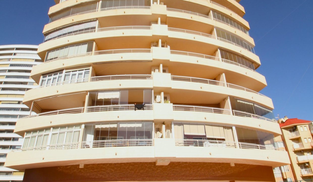 COMPRAR ÁTICO CALPE VISTAS AL MAR EN EDIFICIO PLAYA DE ORO