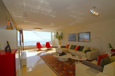 COMPRAR ÁTICO CALPE VISTAS AL MAR  SALON ESPACIOSO