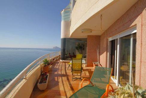 ÁTICO LUJO CALPE TERRAZA EDIFICIO PLAYA DE ORO