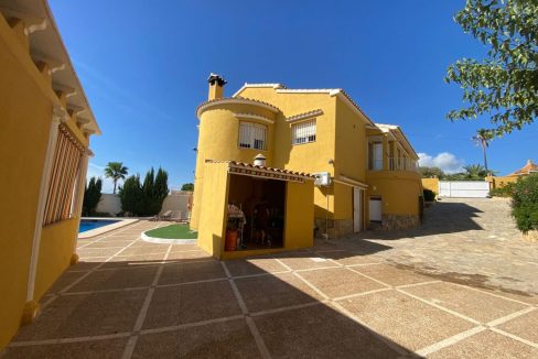 WhatsApp Image 2025-10-23 at 12.51.50 (3)