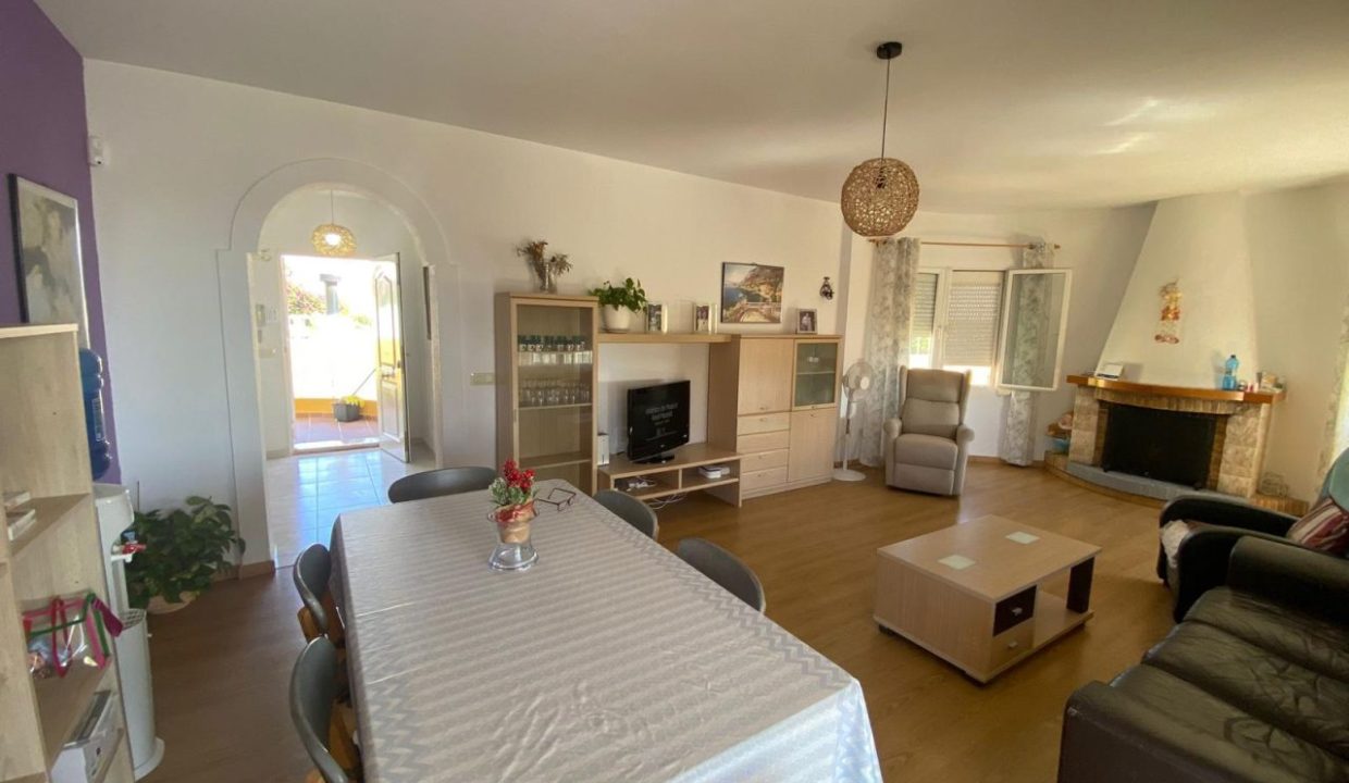 WhatsApp Image 2025-10-23 at 12.51.53