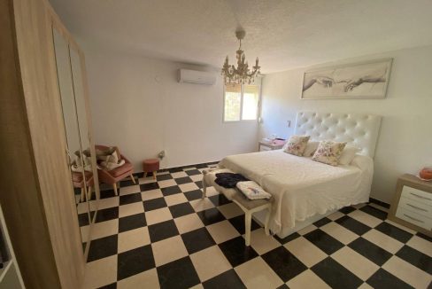 WhatsApp Image 2025-10-23 at 12.51.56 (4)