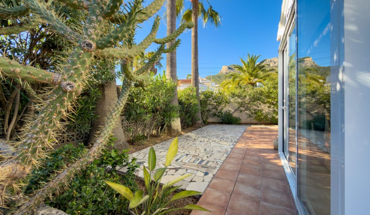 20251125_093717460_iOS