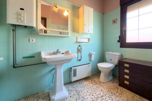 20251125_094148475_iOS