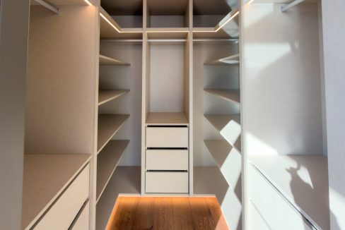 20251227_094832103_iOS