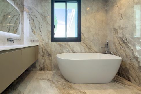 20251227_094943018_iOS