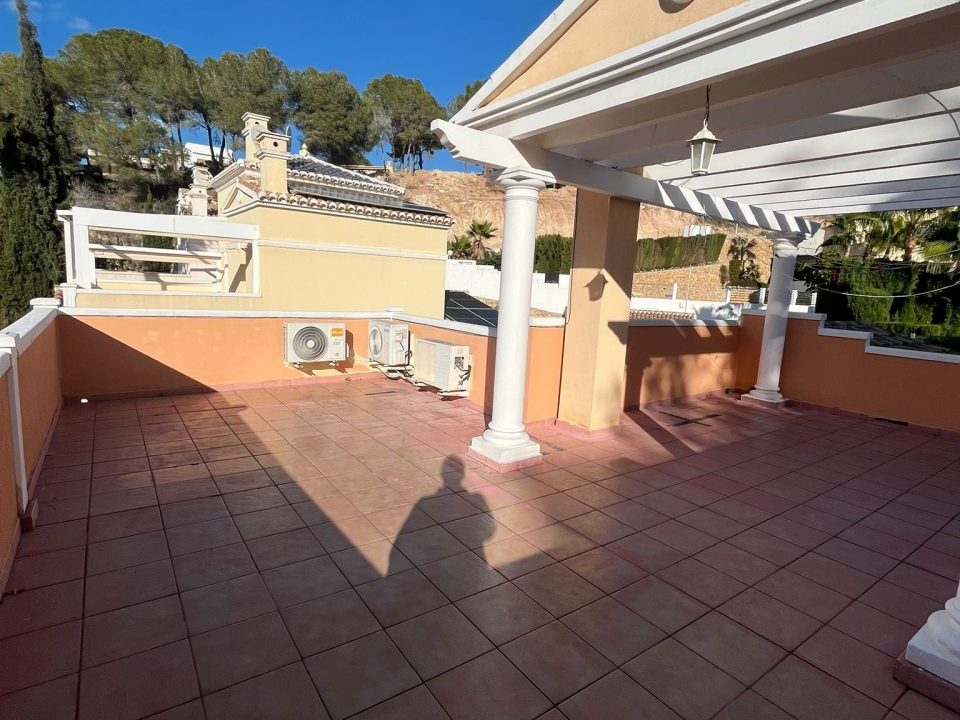 WhatsApp Image 2025-12-30 at 16.18.40 (1)